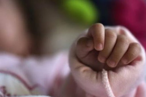 Découverte du cadavre d’un bébé de 5 mois à Boufatis