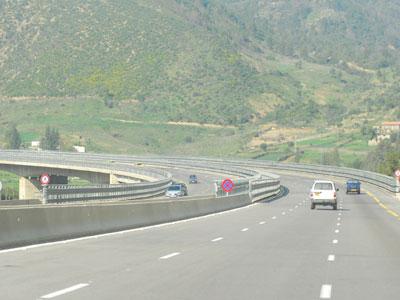 Des appels d&rsquo;offres en octobre pour la gestion de l&rsquo;autoroute Est-Ouest