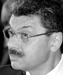 Djoudi clarifie la situation et répond au patronat