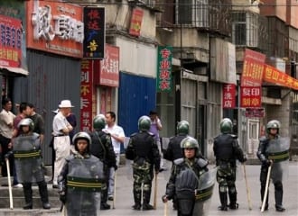Emeutes du Xinjiang : La police avoue avoir tué 12 personnes à Urumqi