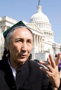 Emeutes du Xinjiang : Rebiya Kadeer appelle les USA à la solidarité
