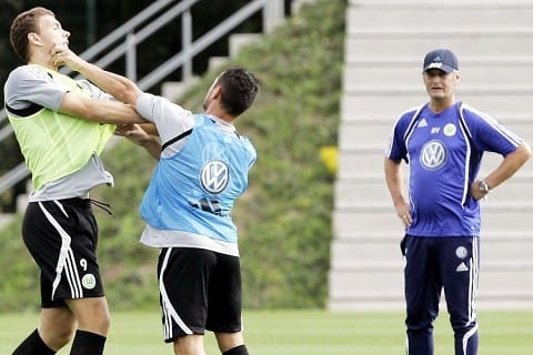 EN : grosse bagarre entre Ziani et Dzeko