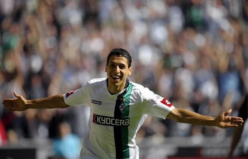 EN : Matmour pour la 1re fois remplaçant