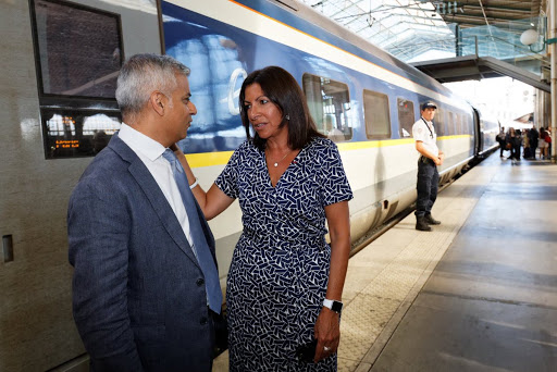 En visite en France, le maire de Londres critique l&rsquo;interdiction du port du burkini
