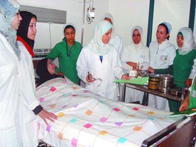 Formation prochaine de plus de 10.000 paramédicaux