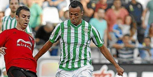 Foued Kadir quitte le Betis Séville