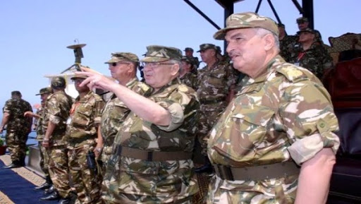 Gaïd Salah en visite de travail et d&rsquo;inspection dans la deuxième Région militaire
