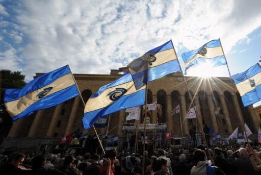 Géorgie : Rencontre entre président et opposition, tourne court