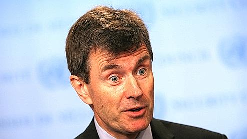 Grande-Bretagne : L&rsquo;épouse du futur chef du MI 6 étale leur vie sur Facebook