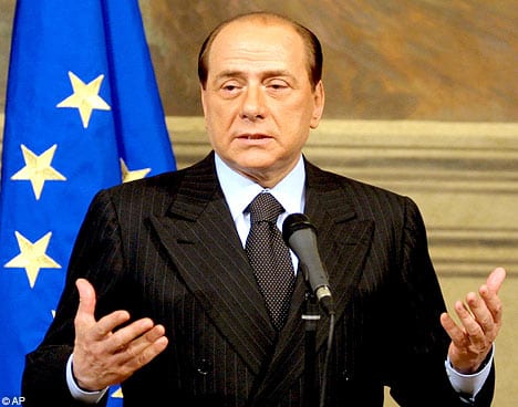 Italie : Berlusconi rattrapé  par les affaires