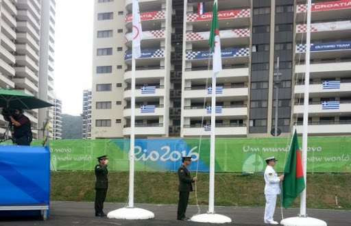 JO 2016: le drapeau algérien flotte à Rio de Janeiro