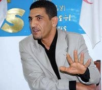 Karim Tabbou accuse les services de sécurité d&rsquo;avoir mis le feu à Tadmaït