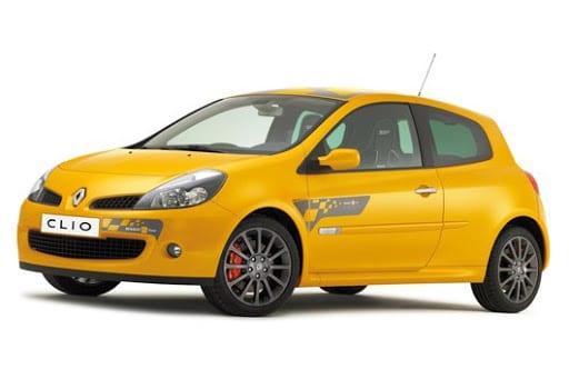 La Clio Renault F1 team R27 dans les concessions algériennes