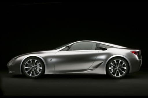 La Lexus LF-A s’appellerait finalement LF-L