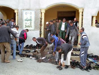 Laminés politiquement, ils essaient de se faire passer pour des géants Islamistes: Le grand bluff