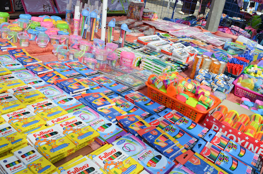 Les ménages dépenseront 70 milliards de DA en articles scolaires