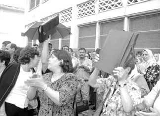 Les syndicats de l&rsquo;éducation reprennent leur protestations