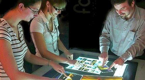 Les tables interactives s&rsquo;installent dans les bureaux