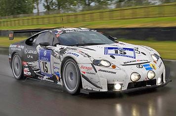 Lexus LF-A essayée par des journalistes anglais