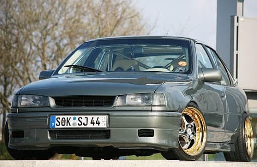 L&rsquo;Opel Vectra Turbo 4×4 est de retour