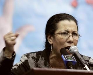 Louisa Hanoune à Ain Temouchent