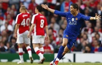 Manchester écrase Arsenal en demi-finale