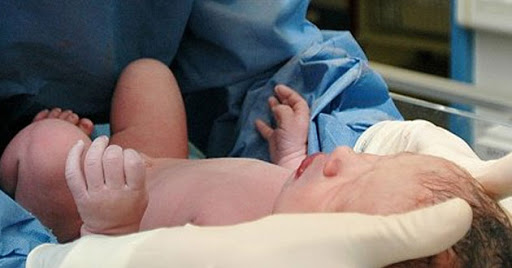 Manque d’encadrement, pas de plan de carrière…: Les sages-femmes en détresse