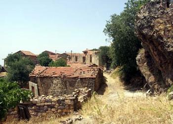 Métamorphosé par les routes, l’électricité, le gaz de ville et l’internet: Fini le village kabyle des cartes postales