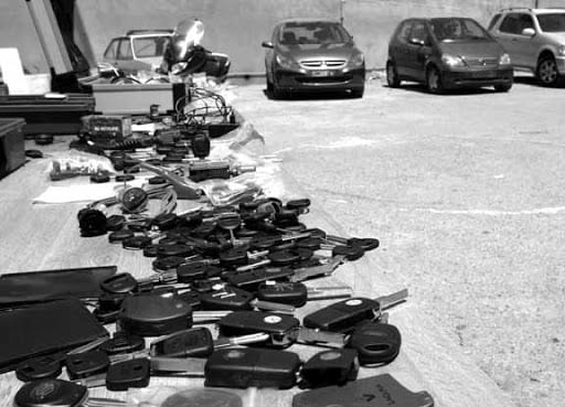 Mostaganem : Un réseau de trafic de cartes grises démantelé
