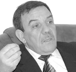 Moussa Touati traîte les députés de voleurs