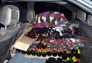 M&rsquo;Sila : Saisie de 2024 bouteilles de boissons alcoolisées