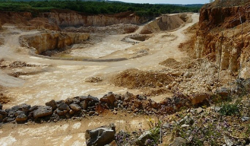 NADOR (TIPASA) L’exploitation de la carrière d’agrégats crée des mécontents