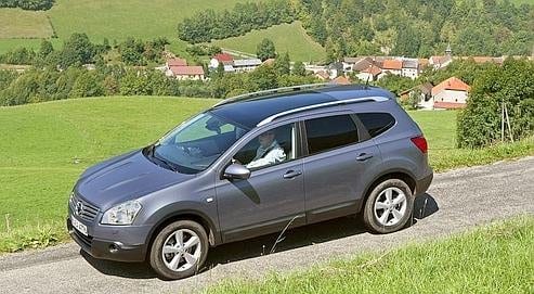 Nissan Qashqai + 2, en rangs serrés