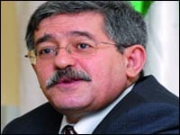 Ouyahia : “L’émeute ne résout rien”