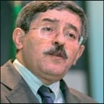 Ouyahia parle de renouveau politique