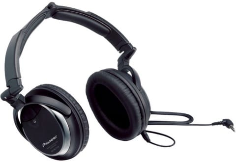 Pioneer sort son casque SE-NC70S