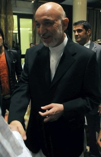 Présidentielle afghane: Karzaï en tête selon des résultats partiels