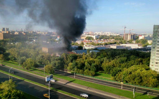 Russie: au moins 16 morts dans l’incendie d’un entrepôt à Moscou.