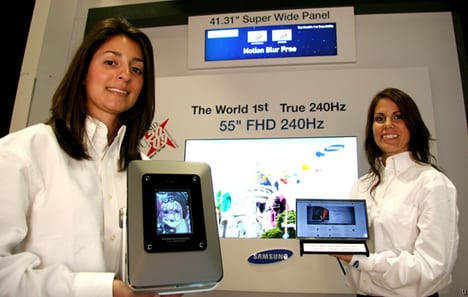 Samsung lance le 1er écran LCD Full HD True 240Hz