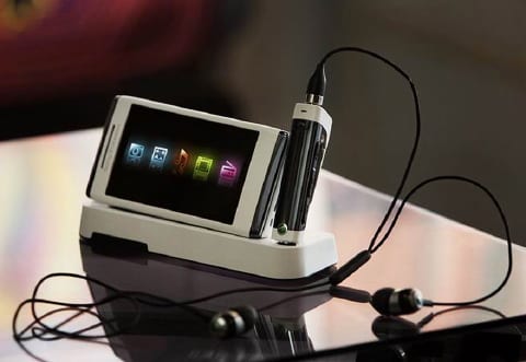 Sony Ericsson lance l’Aino