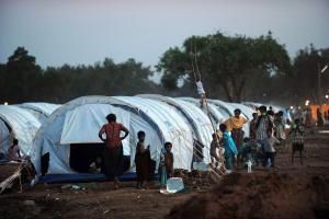 Sri-Lanka : Près de 300 morts et les bombardements continue