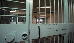 Suède : six ans de prison pour un Syrien ayant incendié un centre pour réfugiés