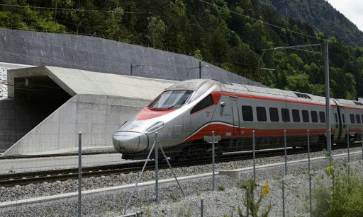 Suisse: attaque au couteau dans un train fait sept blessés.