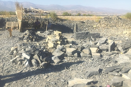 Tailleurs de la pierre bleue à Bouira: Les “forçats” d’Ath Mansour