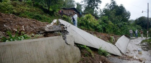 Tempête Earl au Mexique : au moins 40 morts dans les glissements de terrain