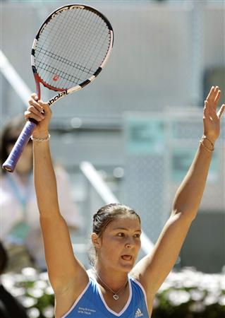 Tennis : Dinara Safina gagne encore avant Roland-Garros