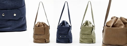 Tila March la main dans le seau