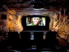Un Home Cinema Bat Cave