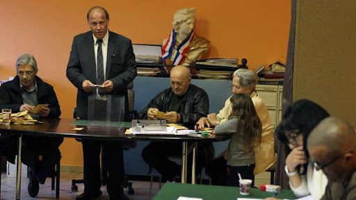 Un maire corse se tue à moto, une arme et 100.000 euros trouvés sur lui