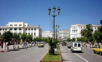 Urbanisme défait, trottoirs défoncés et manque d’hygiène Constantine: une ville qui souffre